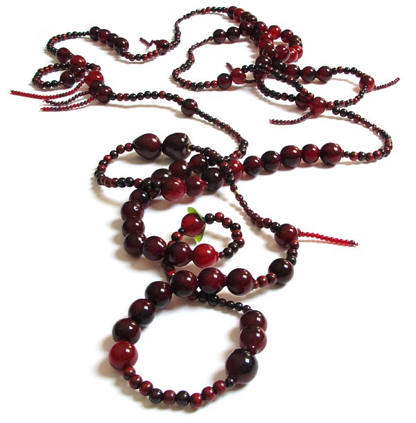 Melinda Young, Kirsch Royale Neckpiece